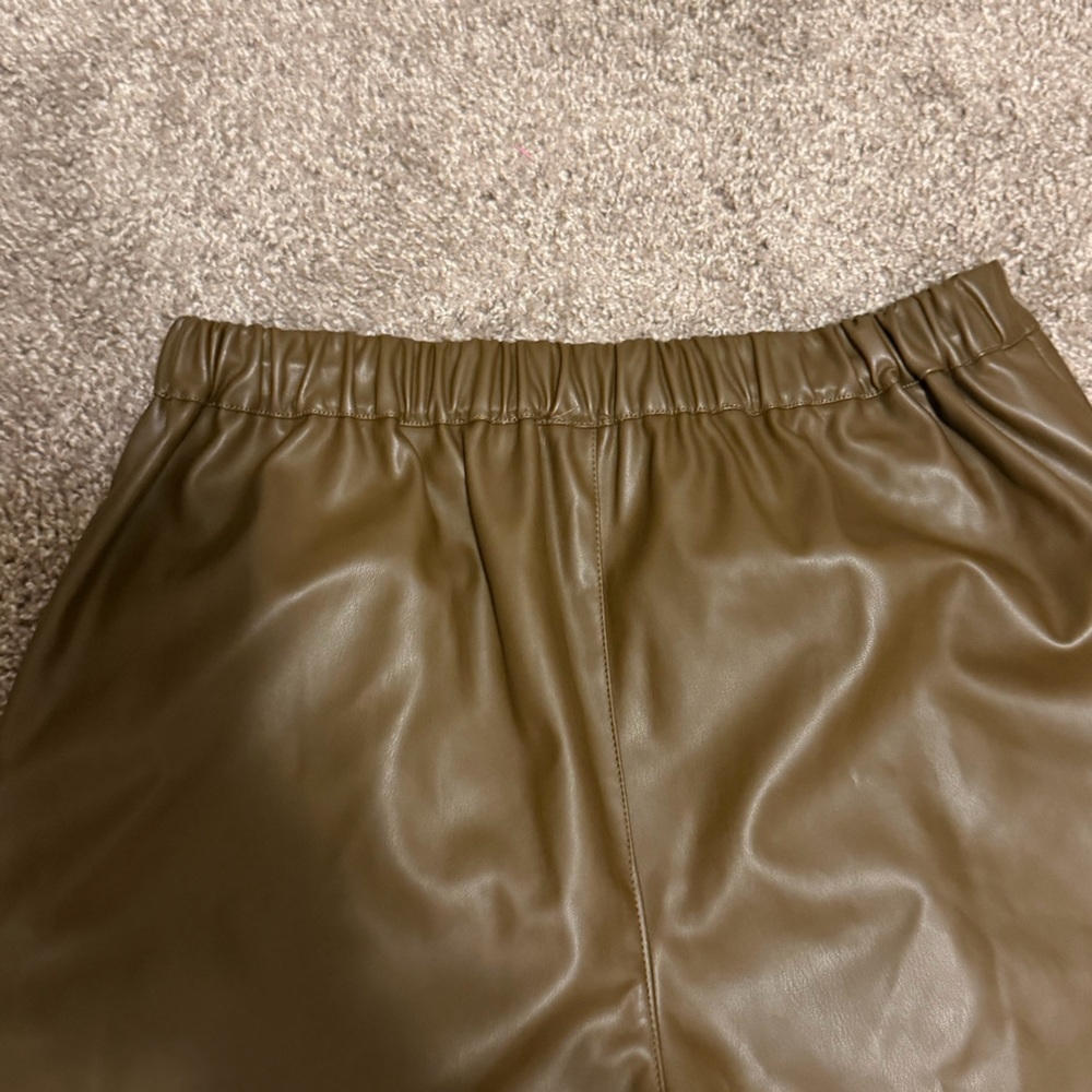 NWOT Steve Madden high wasted faux leather shorts women's size medium - Picture 9 of 10